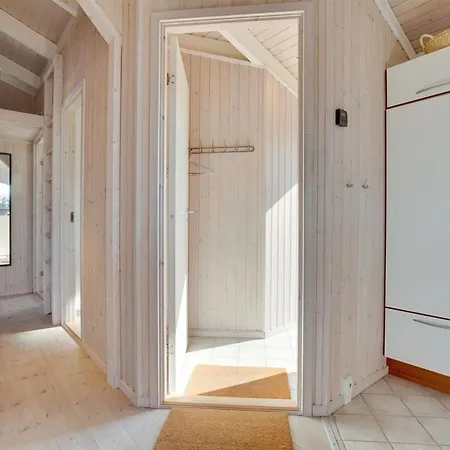 Riana - 375m From The Sea By Interhome *